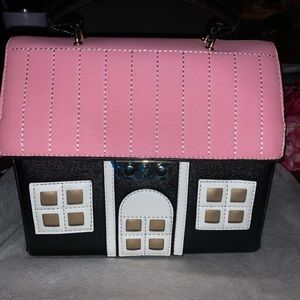 House style hand bag -pink and black